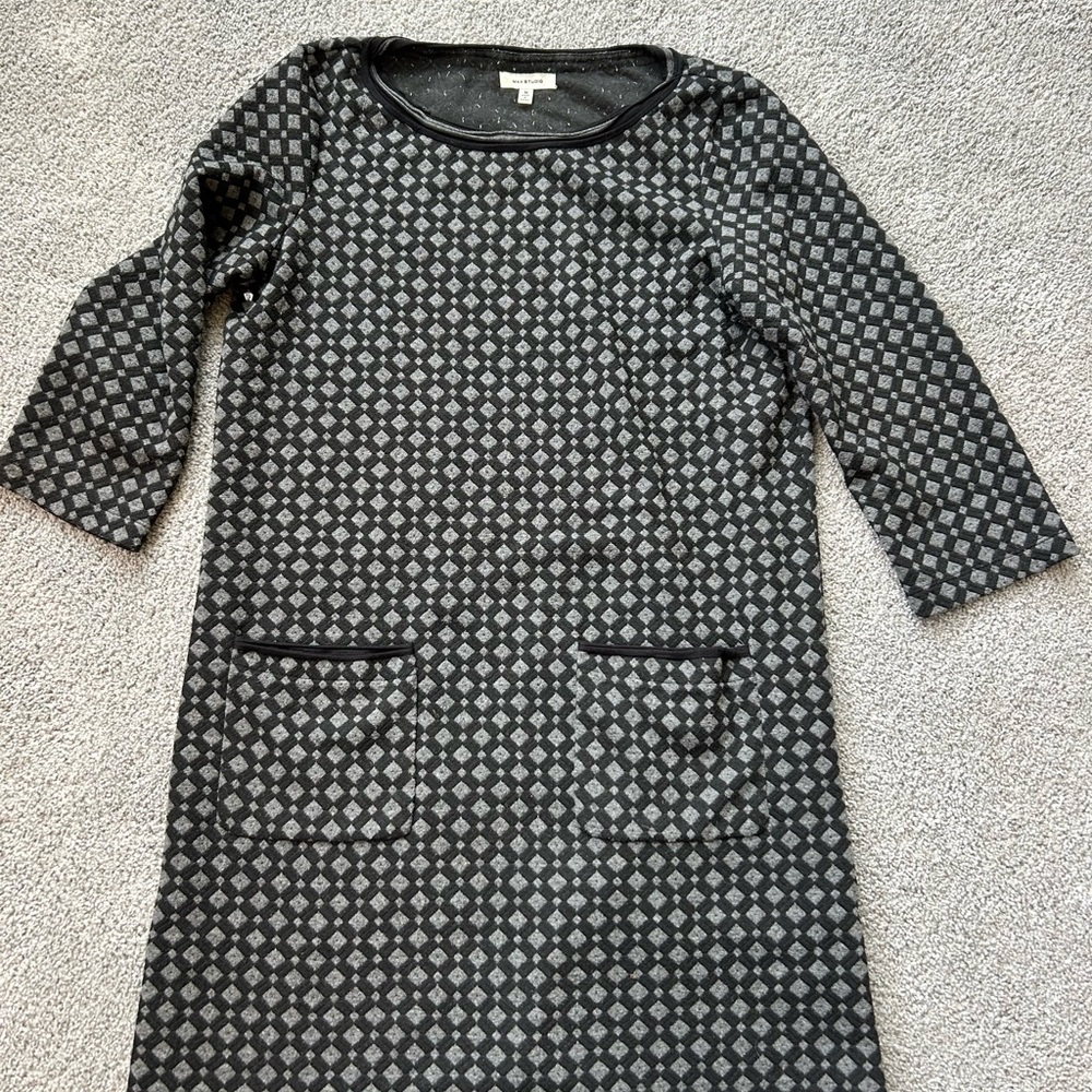 Max Studio Black and Gray Geometric Tunic